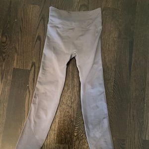 Size 2 Lululemon pants!!! Worn once fits like a 0